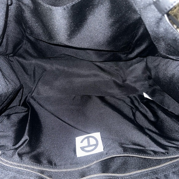 XL Telfar bag - Picture 3 of 4